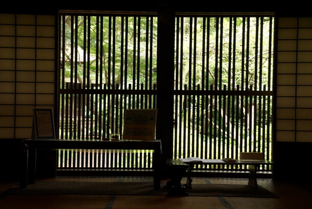 和風家屋の窓201607