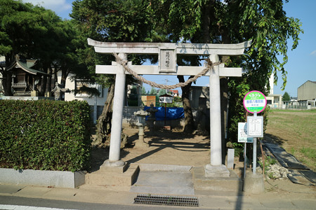 首塚八幡宮