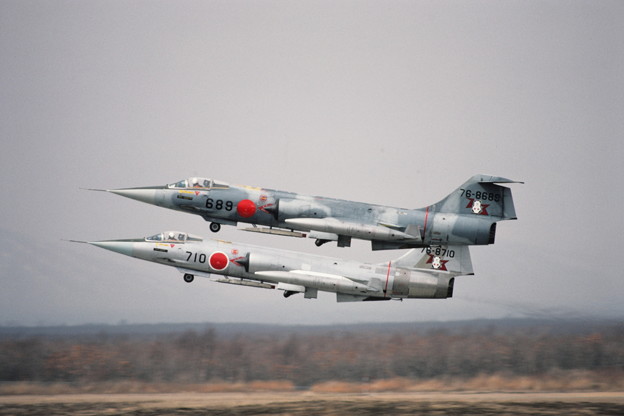 F-104J 76-8689+710 1982.Dec