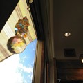 カフェ 窓 空
