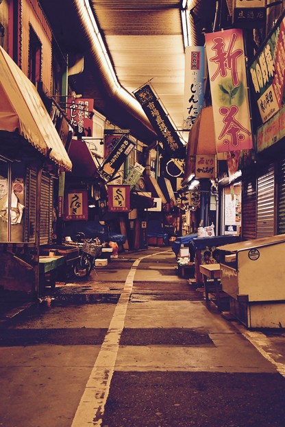 Photos: 夜の旦過市場を散歩。。昭和時代残る風景 20161007