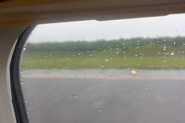 札幌新千歳空港到着時の天候は雨
