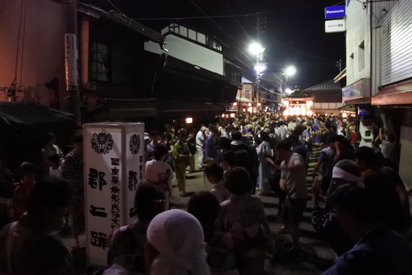 郡上踊りの徹夜踊り