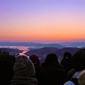 Photos: 初日の出（御来光）を待つ in 千光寺山山頂展望台2017.1.1