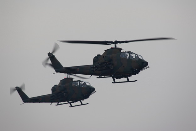 降下訓練始め6 AH-1